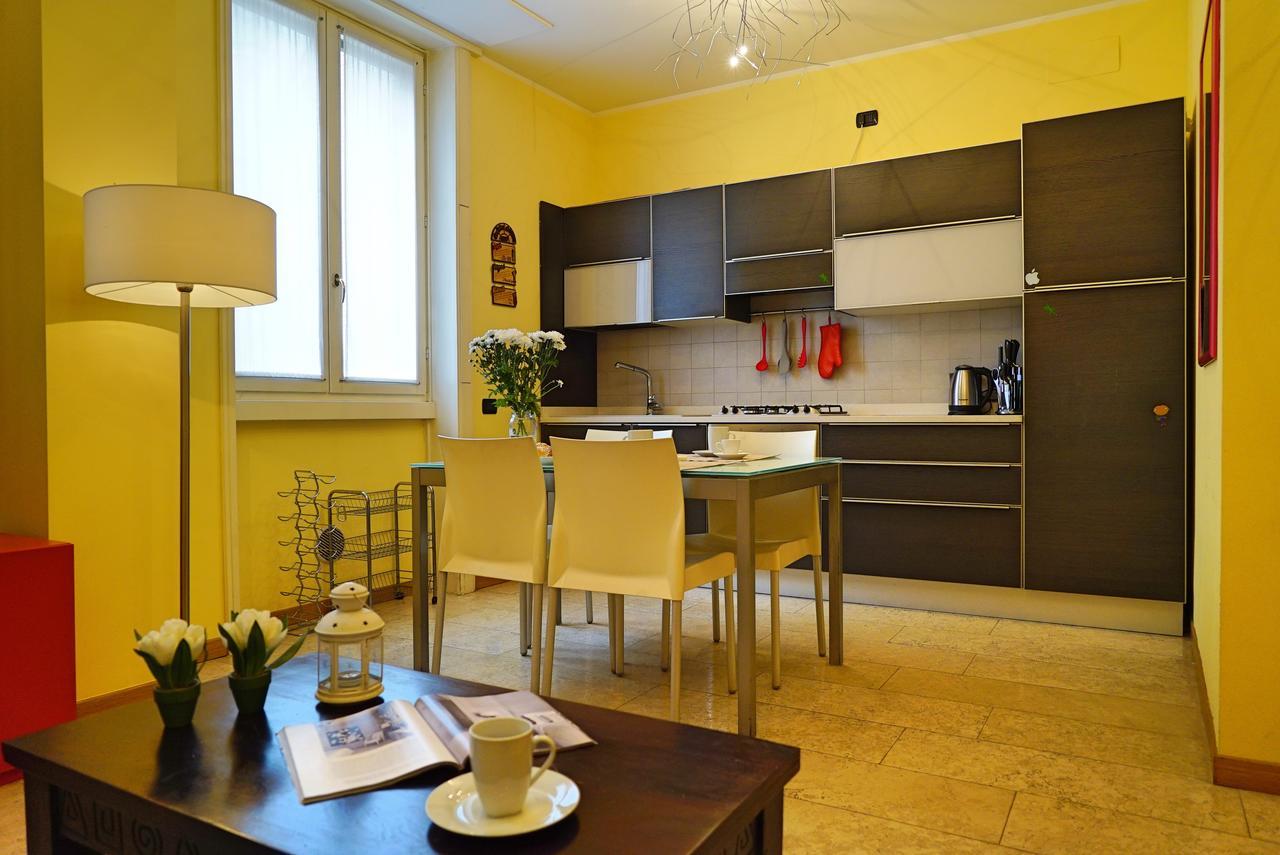 Duomo Apartment Milán Exterior foto
